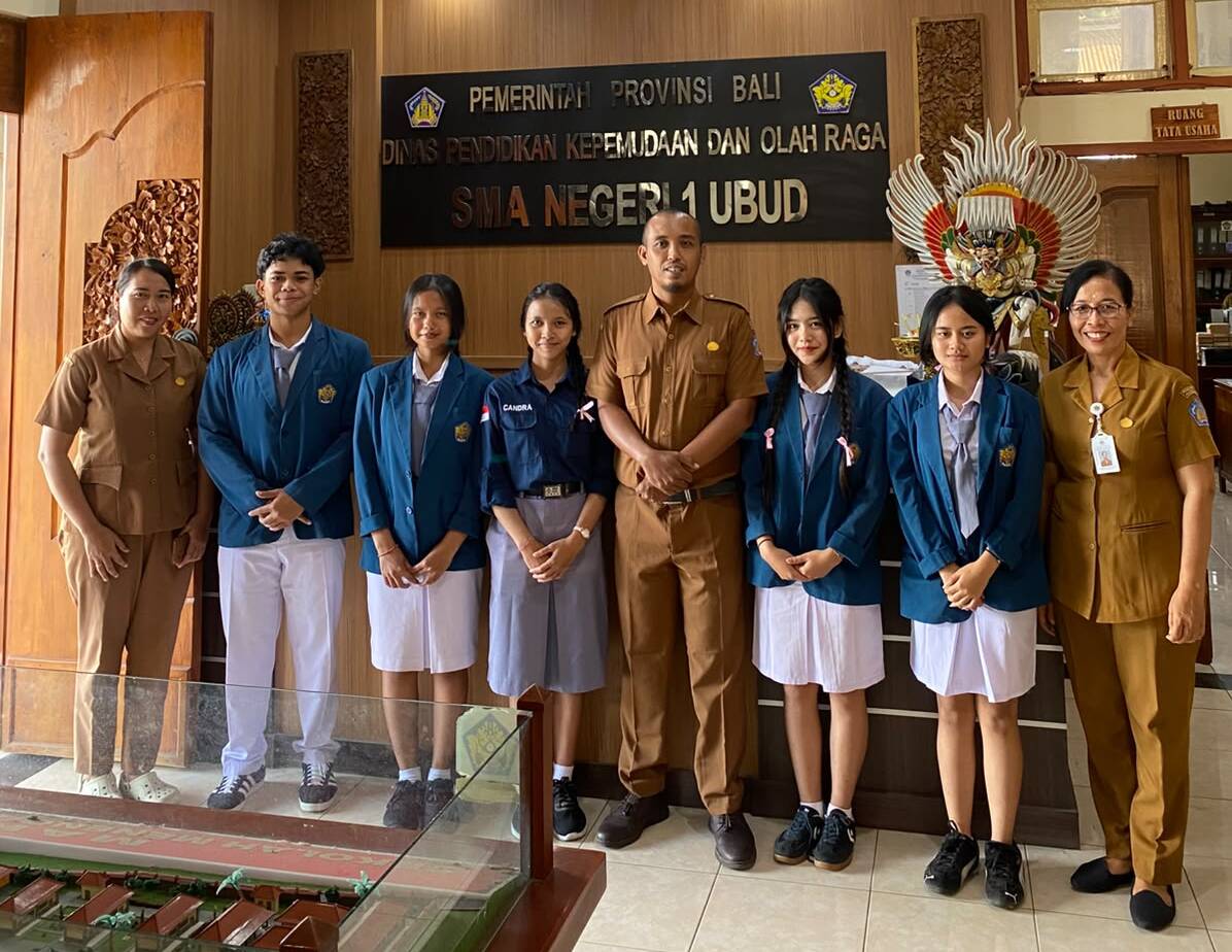 prestasi-02e74f10e0327ad868d138f2b4fdd6f0